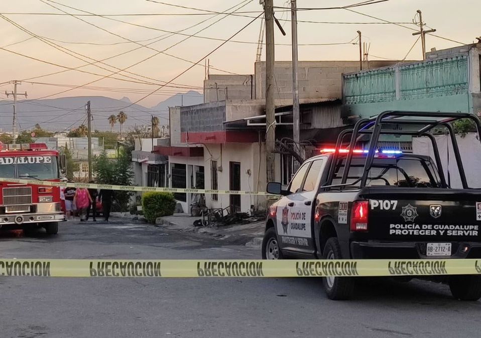 Las víctimas fueron identificadas como Enrique Ruiz de 83 años y Juan de aproximadamente 40 años. | Agustín Martínez
