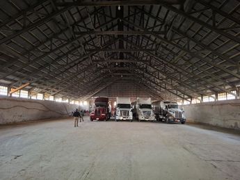Encuentran túnel de huachicoleo en Hidalgo; tenían tráileres cargados de hidrocarburo