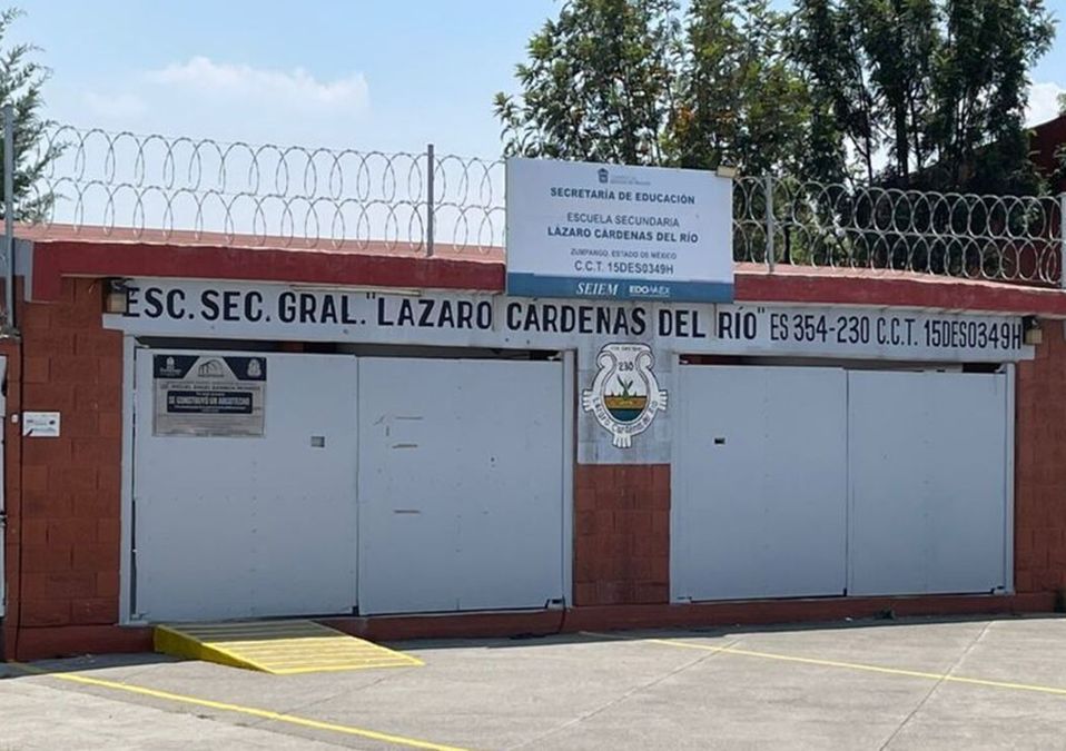 Vannesa Cristal murió tras caer del primer piso de una secundaria en Zumpango / Especial