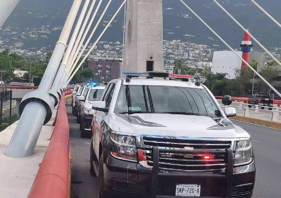 Joven salta desde Puente Atirantado | Alexandra Amao