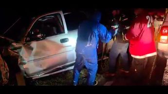 Durango: Choque entre tracto camión y dos camionetas deja dos muertos
