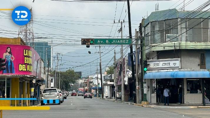 Fallas en semáforos incrementan riesgo de accidentes de tránsito en Monterrey. | Pedro Delgado