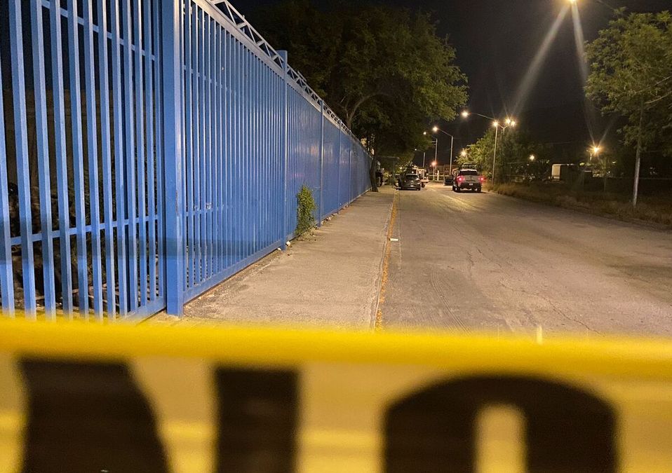 Al sitio llegaron elementos de la Policía Municipal, Fuerza Civil y de la Agencia Estatal de Investigaciones. | Miranda Arias