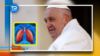 El Papa Francisco sigue hospitalizado y recibe el tratamiento contra la neumonía bilateral que padece.
