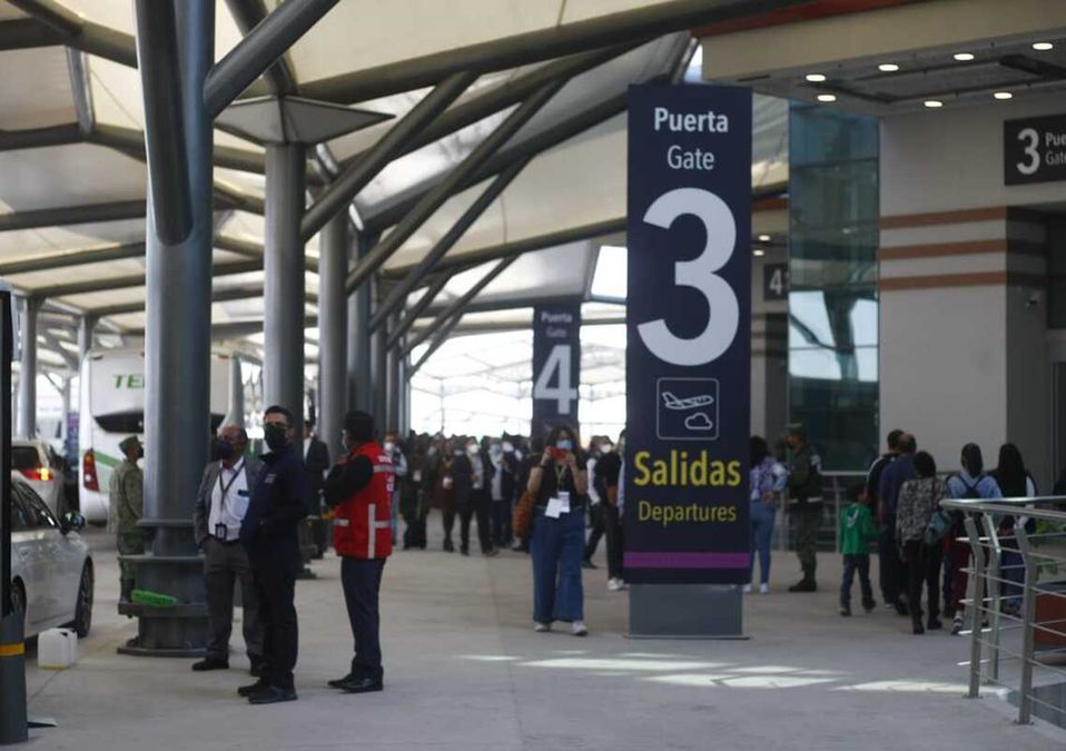 Los empresarios Carlos Slim, Carlos Hank y Carlos Bremer, avalaron las obras terminadas del AIFA. | Ariana Pérez