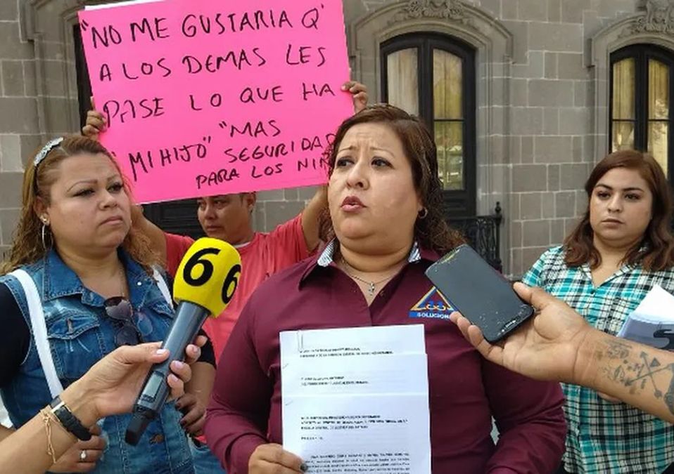 Exigen a Samuel García atender caso de menor que sufrió accidente en escuela de Santa Catarina