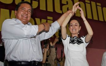 Julio Huerta y Claudia Sheinbaum en un evento en Puebla / Agencia Enfoque