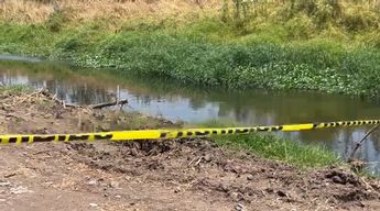 La mujer fue localizada dentro del vehículo