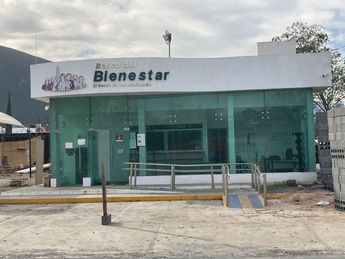 La sucursal del Banco del Bienestar en Escobedo está aparentemente terminada desde hace un año, pero sigue sin operar. | Carlos Ortega