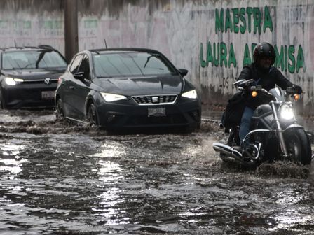 En temporada de lluvias, la Autopista México – Puebla suele registrar inundaciones / Agencia Es Imagen
