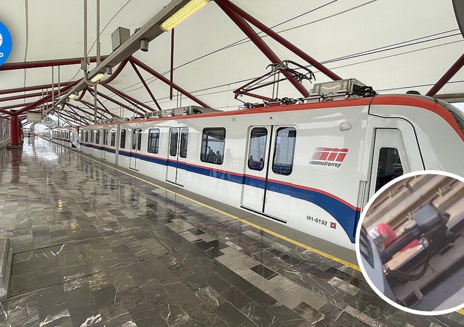 El chofer logró detener el tren momentos antes del impacto.| Especial