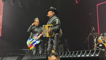 El tour “Lotería” se convirtió en un recorrido por sus éxitos y también un homenaje a la cultura popular del norte del país. | Tadeo Gómez