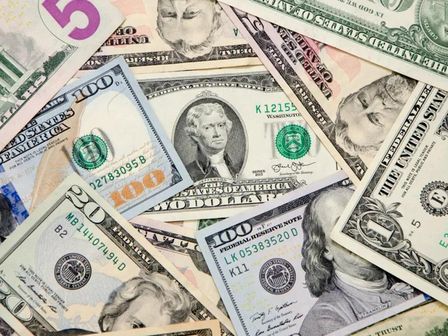 Precio del dólar HOY jueves en México / Shutterstock