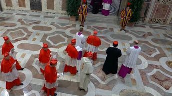 Proceso del inicio de cónclave en el Vaticano / Especial
