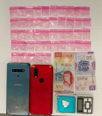 Dosis de droga halladas al detenido. | Cortesía