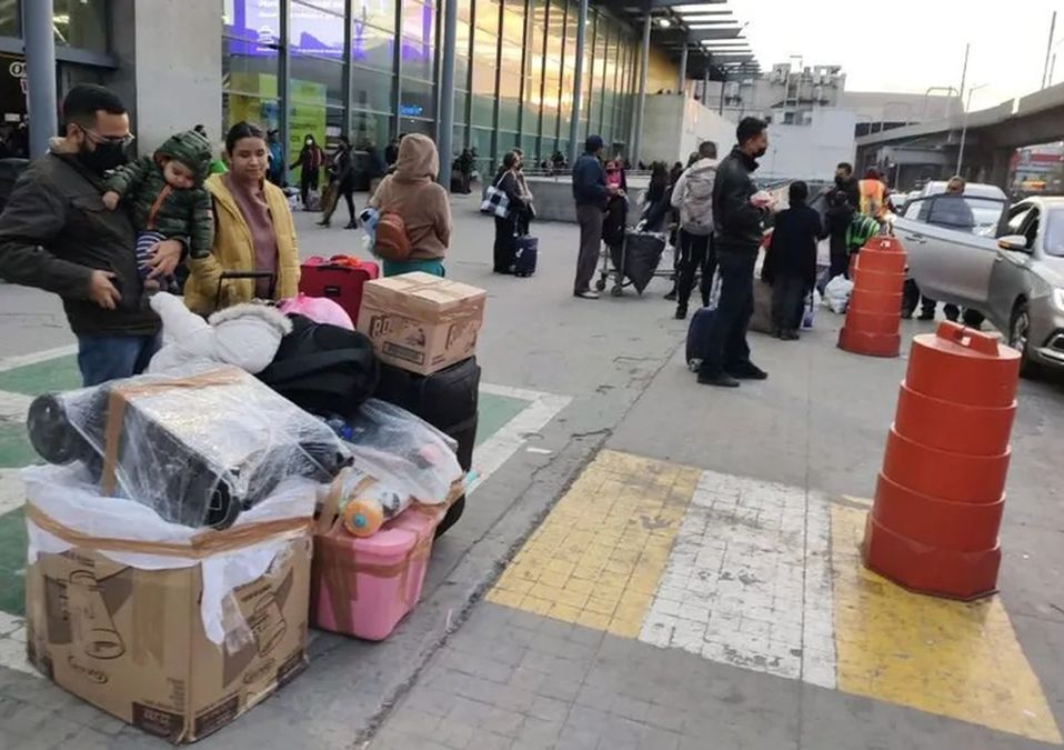 Central de Autobuses de Monterrey registra alta afluencia de viajeros previo a Año Nuevo