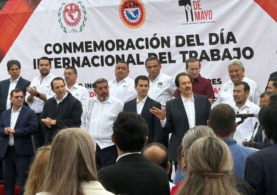 Flores Cantú habló de la situación de los taxistas para dar servicio durante el mundial de futbol.| Pedro Delgado