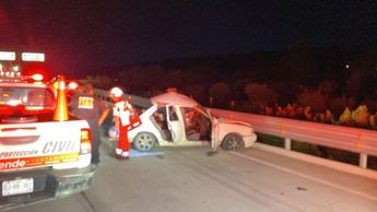 El estudiante de la UANL conducía un automóvil marca Nissan Tsuru blanco de modelo no reciente. | Cortesía