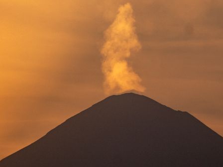 Vista del volcán Popocatépetl durante un atardecer / Agencia Es Imagen