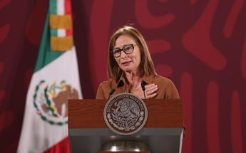 Tatiana Clouthier en la conferencia mañanera donde anunció su renuncia /Javier Ríos