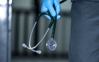 Doctor de Colombia comete error en vasectomía / Pixabay
