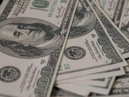El precio del dólar ha tenido variaciones tras el conflicto en Medio Oriente. | Freepik
