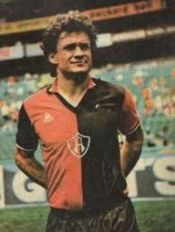 'El Guero' Aceves después de su exitoso paso por el Atlas, fue vendido al Club América | Redes Sociales