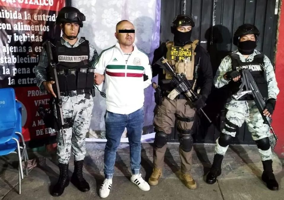 Detienen a 'El Cristo' en CdMx; vendía droga y alcohol a estudiantes de la UAM Azcapotzalco