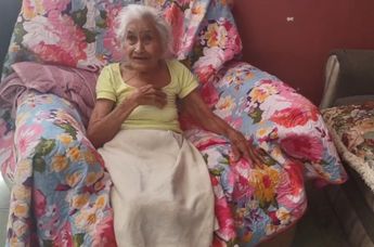 Doña Pragedis festeja su cumpleaños 104 en Saltillo.
