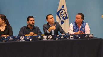 Panel de legisladores y regidores del PAN. | Fabricio Gallegos