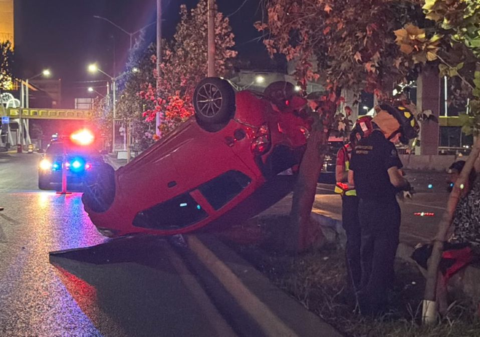 El primero de los accidentes ocurrió en el cruce de las avenidas Benito Juárez y Reforma. | Miranda Arias
