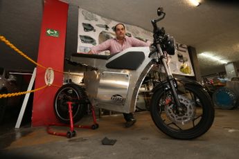 Motocicleta. | Roberto Alanís