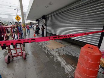 Un par de locales se mantienen fuera de operación en la Plaza TikTok. | Agustín Martínez