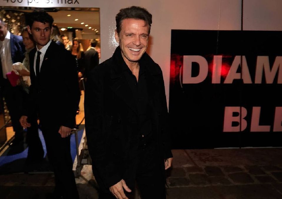 El cantante preocupó a sus fans por supuesta delgadez extrema.