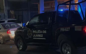 Paramédicos del municipio de Juárez, Nuevo León atendieron al hombre y lo trasladaron a un hospital. | Susana Paredes