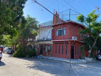 Cableado tirado tras paso del camión de CFE. | Pamela Villanueva