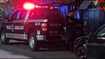 Patrulla de la Policía de Guadalajara en el lugar de los hechos | Telediario