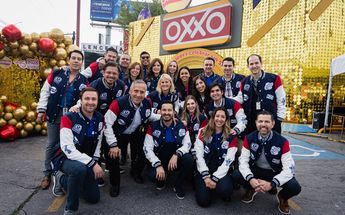 Sabritas celebra su aniversario con Oxxo / Cortesía.