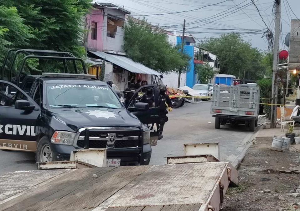 Paramédicos arribaron al lugar y confirmaron que el hombre ya no contaba con signos vitales. | Agustín Martínez