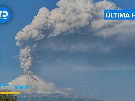 El volcán Popocatépetl sigue con emisiones constantes de vapor de agua y cenizas / Andrés Lobato