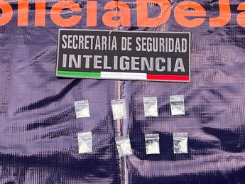 Las fueron incautados envoltorios con aparente droga sintética. | Secretaría de Seguridad de Jalisco
