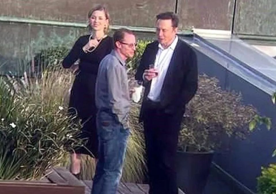 Elon Musk visita Nuevo León para analizar nueva planta de Tesla en Santa Catarina