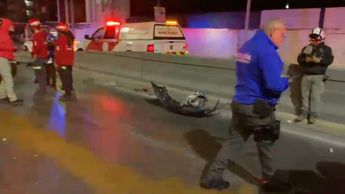 El vehículo golpeó el camellón central e invadió carriles contrarios. | Cortesía