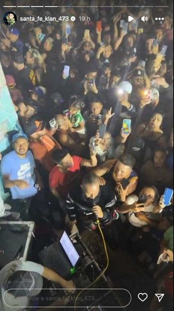 Santa Fe Klan sorprende a fanáticos con concierto desde la azotea en Silao / Instagram de Santa Fe Klan