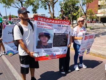 Exigen proteger el empleo de familias que buscan a desaparecidos en Día del Trabajo