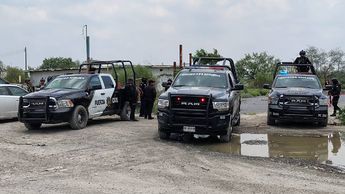 Las autoridades investigan a los detenidos aparentemente por el delito de huachicoleo. | Agustín Martínez