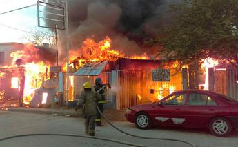 Una de las maneras para prevenir un incendio es revisar las instalaciones eléctricas de tu domicilio.