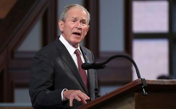 George Bush felicita a Biden por ganar elecciones en EU y respalda el resultado