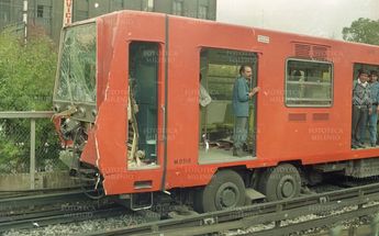 Choque de tren del Metro Cdmx en la estación Ermita, Línea 2, en 1995 / Fototeca Milenio