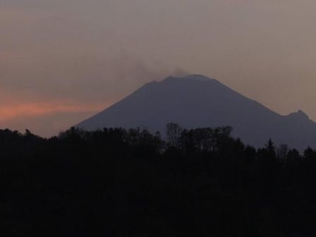 El semáforo de alerta volcánica del Popocatépetl está en Amarillo Fase 2 HOY 25 de mayo 2025 / Andrés Lobato